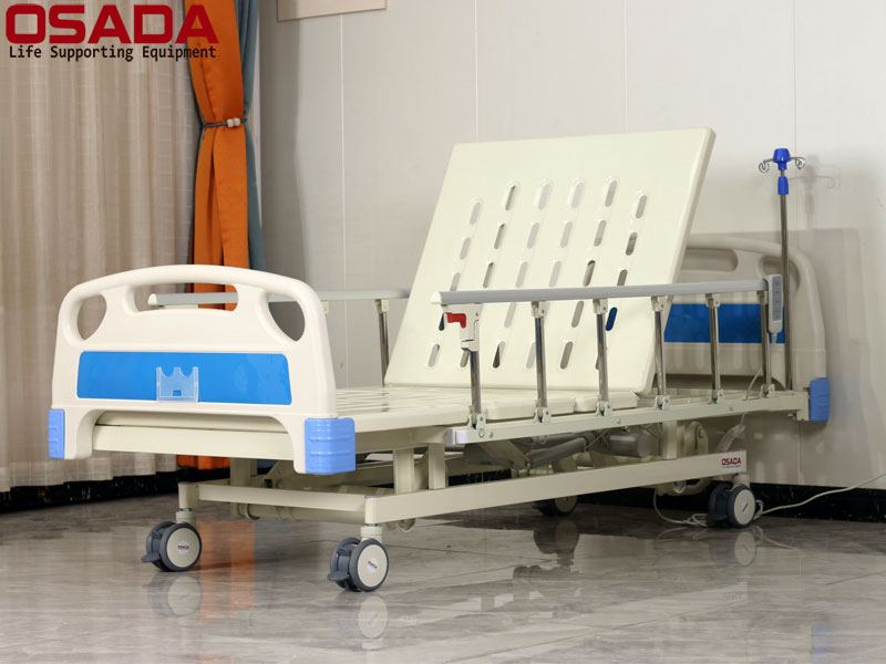 Giường y tế điều khiển điện 3 chức năng OSADA SD-33E